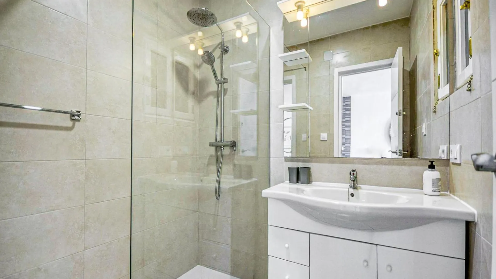 Apartment With Barbecque Ρόζες Ισπανία